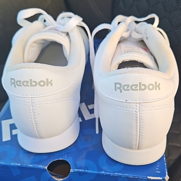 Princess Wide D - Picture 3 of 5